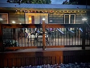Terrace/patio - Checkout this place!! Cindy and Rick will make your stay memorable! (Alma)