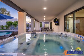 Terrace/patio - Travelers Dream Oasis+JumpMan PicklballCrt+PuttPut+HeatedPool+BocceBall Court+ (Scottsdale)
