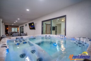 Interior - Travelers Dream Oasis+JumpMan PicklballCrt+PuttPut+HeatedPool+BocceBall Court+ (Scottsdale)