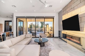 TV, offices - Multi-Million$ResortOasis w/Pickleball+Volley+Golf (Scottsdale)