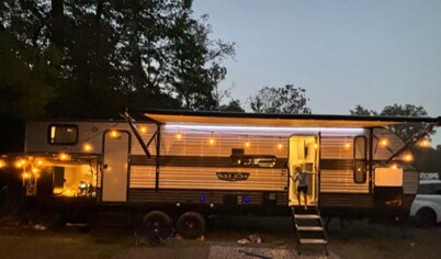 Pine Hollow Lodge. Secluded-Hot tub-Game Room. 16+