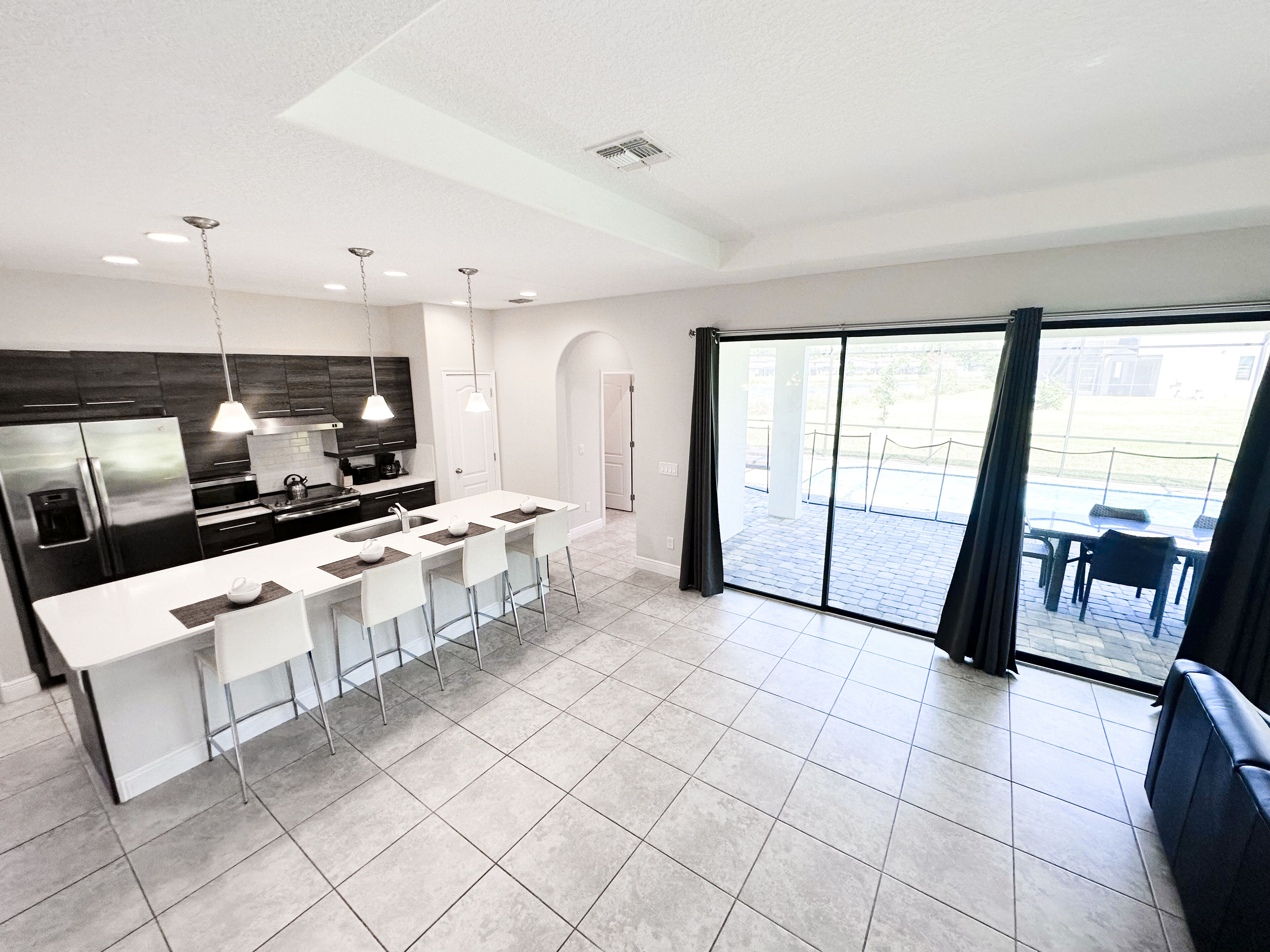 210BP: ADA 4 Bed Large Private Pool Home-Near Legoland-Resort Amenities