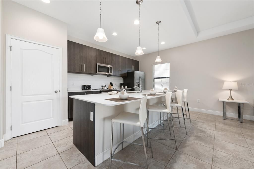 222MCV: 4 Bed Luxury Resort Pool Home w/ Water Park-Near Legoland