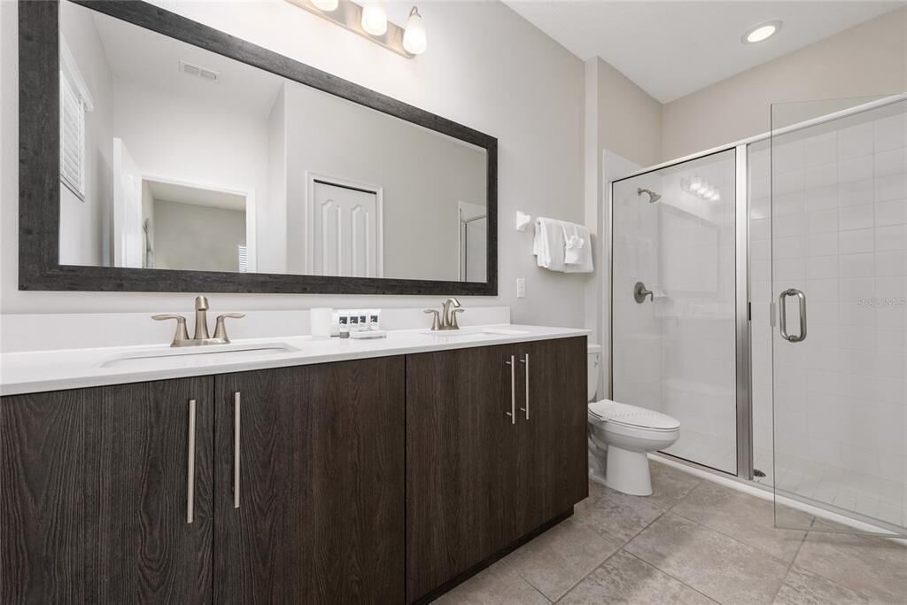 224MCV: 4 Bed Luxury Resort Pool Home w/ Water Park-Near Legoland