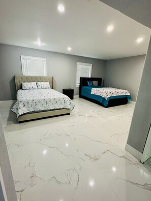 6 Schlafzimmer, Bügeleisen/Bügelbrett, WLAN, Bettwäsche