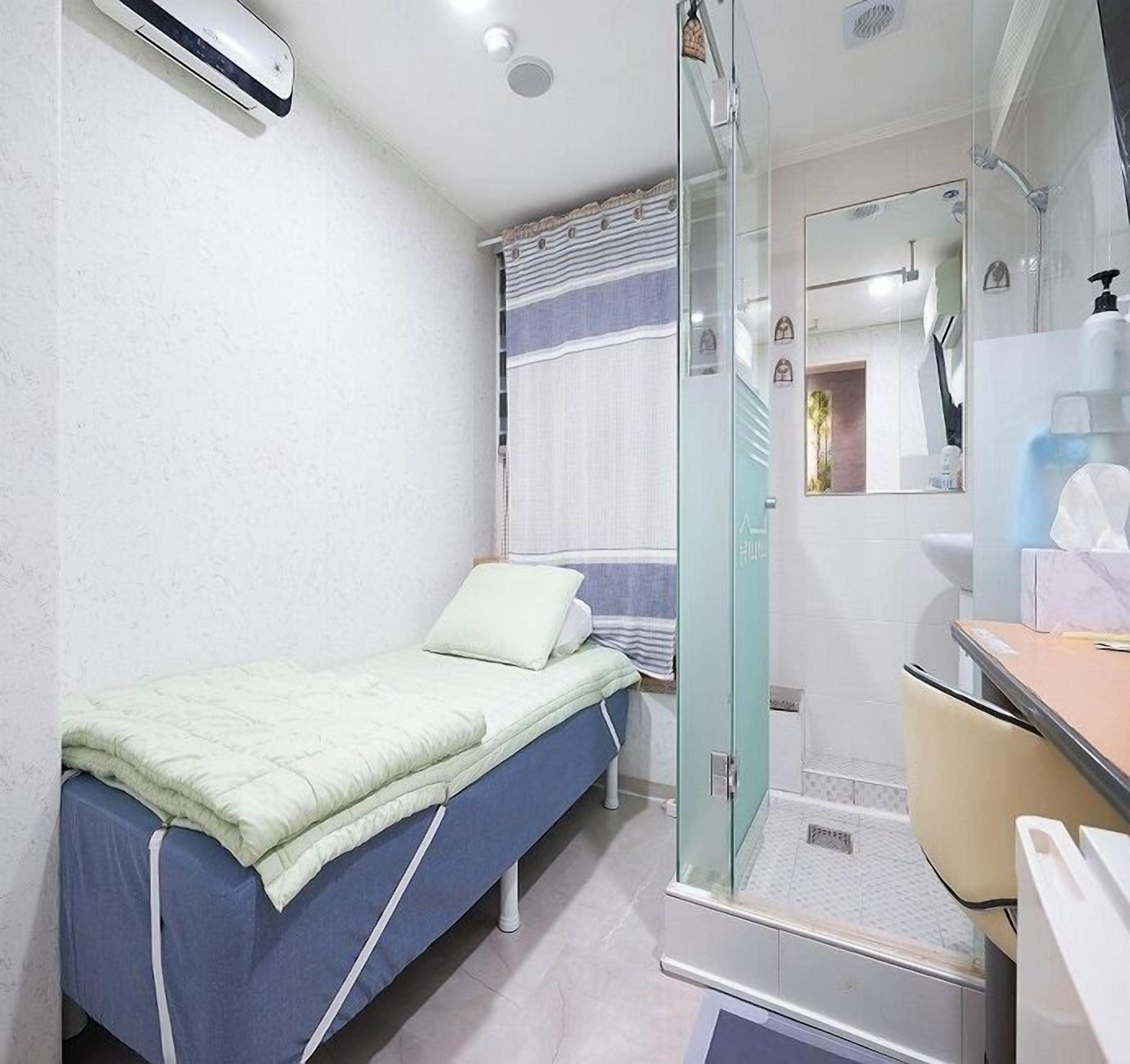 Deluxe Single Room [Fitness coupon + free buffet all day] | Individualmente decorados, escrivaninha