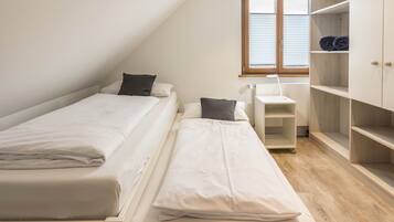 2 camere, ferro/asse da stiro, Wi-Fi gratuito, lenzuola