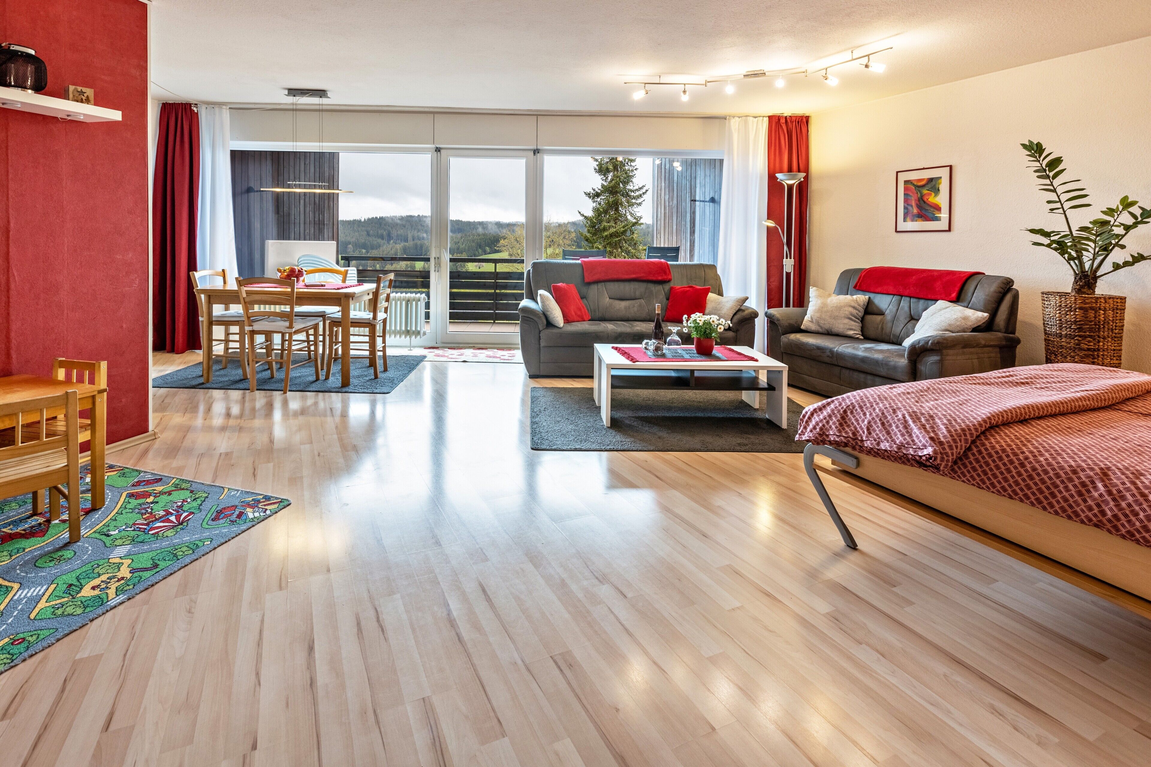 Apartamento Vacacional "Terrassenpark Schonach App 161" Con Vistas A La Montaña, Balcón Y Wi-fi - Selva Negra