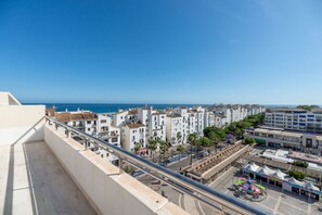 Property grounds - Apartment 'Marina Banús' with Sea View, Wi-Fi and Air Conditioning (Marbella)