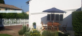9 Guests - Pet Friendly in rural West France