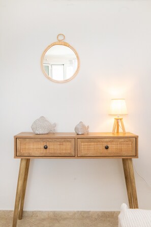 Interior - Holiday Home 'Anemologio 301 Tinos' with Sea View, Wi-Fi and Air Conditioning (Laouti)