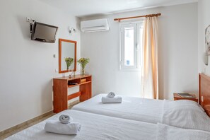 1 bedroom, free WiFi, bed sheets