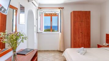 1 bedroom, free WiFi, bed sheets