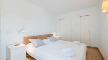 3 habitaciones, tabla de planchar con plancha y wifi gratis