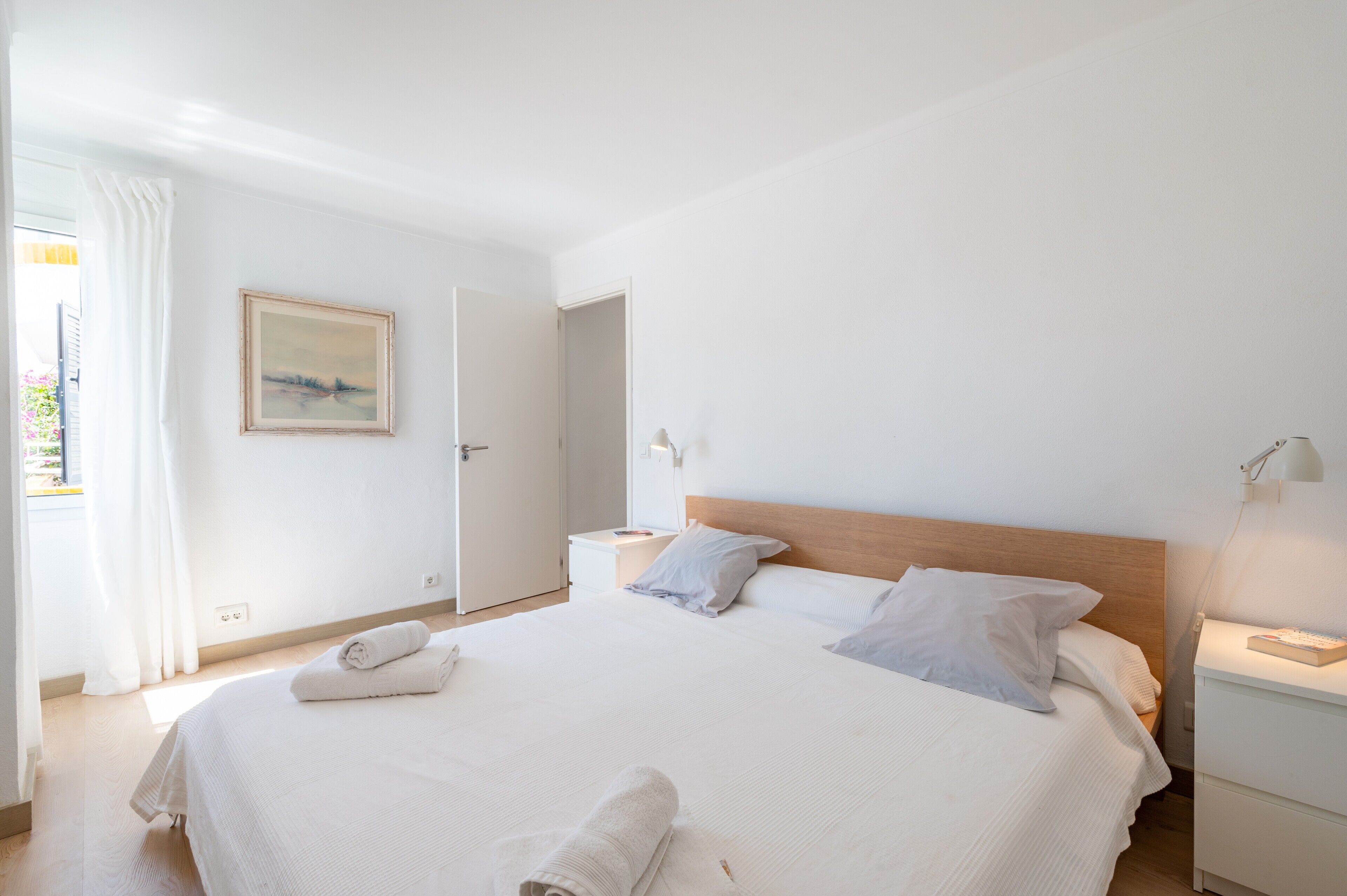 3 bedrooms, iron/ironing board, free WiFi, bed sheets