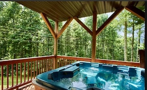 Bain à remous extérieur
