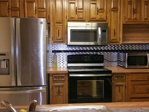 Réfrigérateur, micro-ondes