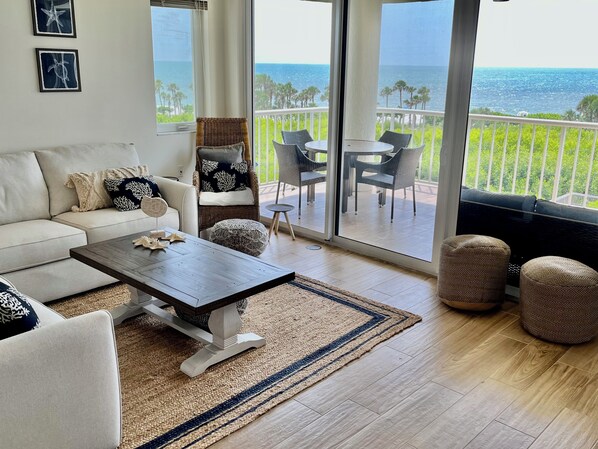 Smart TV, books - New! Stunning Expansive Gulf+Bay Sunset Views,LargeDeck, 2 Living Rms & 2 Bedrms (Naples)