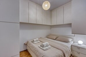 1 bedroom, iron/ironing board, free WiFi, bed sheets - Modern Apartment with Bikes and PS4, Zagreb, Croatia (Zagreb)
