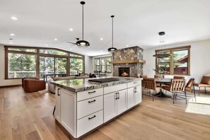 Interior - Treetops Adventure Lodge: Designer Home+Hot Tub+AC (Tahoe Vista)
