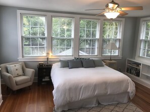 3 bedrooms, desk, iron/ironing board, WiFi - Gorgeous home for rent for Notre Dame events (South Bend)