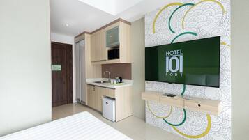 Premium bedding, memory foam beds, in-room safe, desk