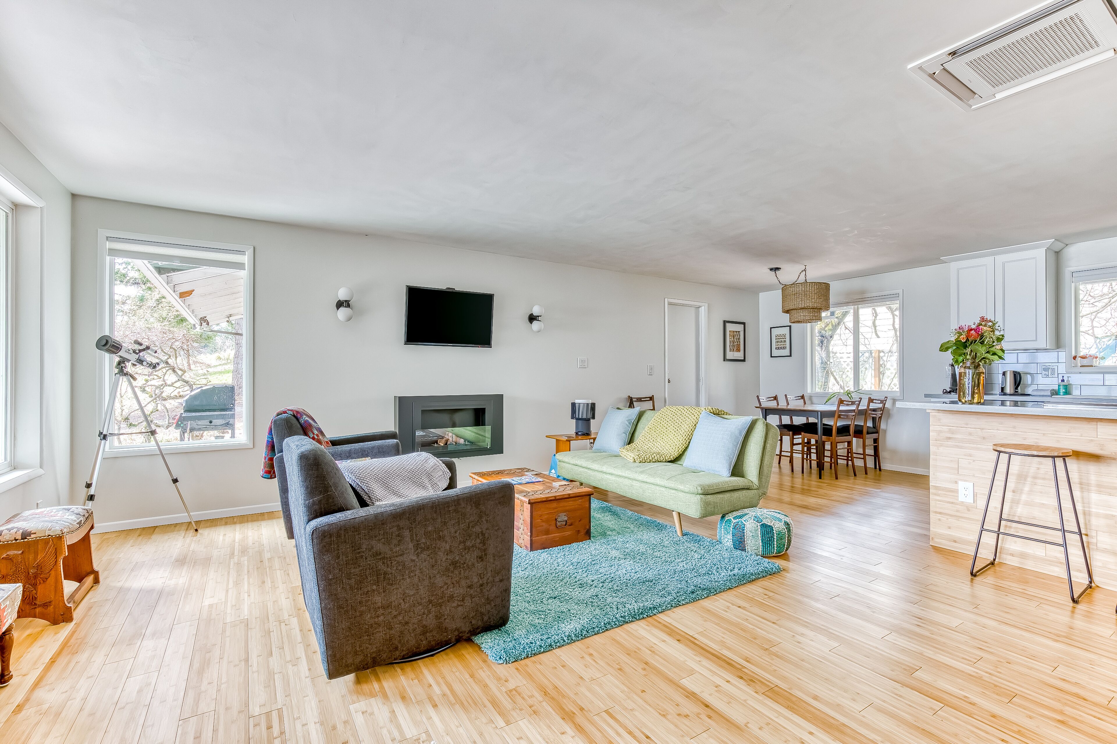 Modern, river-view home with 2 decks, Ping-Pong, fireplace & washer/dryer