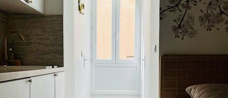 1 soverom, wi-fi (inkludert) og sengetøy