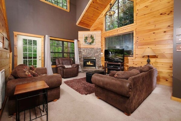 Smart-TV, Kamin, Videospiele