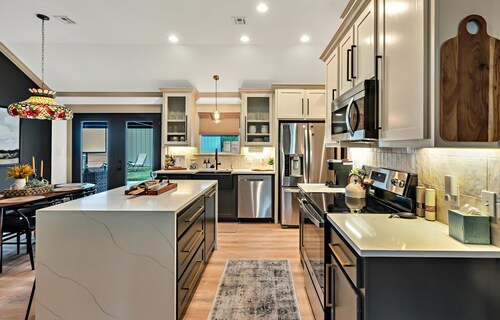 Lonetree Ranch an Outdoor Oasis w/ hot tub near Baylor/Magnolia