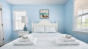Unclassified image, 3 of 32, button - Easy Like Sunday ★ Pet-Friendly ★ Walk to Beach ★ Sleeps 10 (Murrells Inlet)