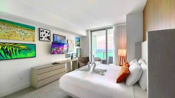 2 bedrooms, desk, iron/ironing board, WiFi