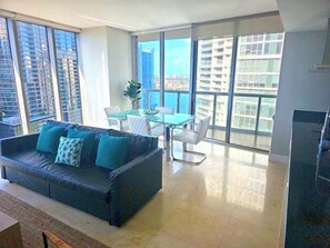 TV - Prime Brickell Location | Luxury Condo | Gym (Miami)