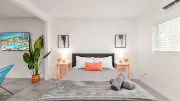 Silitysrauta/-lauta, Wi-Fi, vuodevaatteet