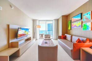 TV, offices - Oceanfront Bliss — Balcony Views & Beach Access (Hollywood)