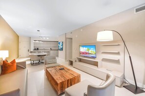 TV, offices - Oceanfront Bliss — Balcony Views & Beach Access (Hollywood)