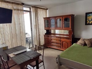 Standard Townhome, Multiple Beds, Courtyard View | 1 bedroom, free WiFi, bed sheets