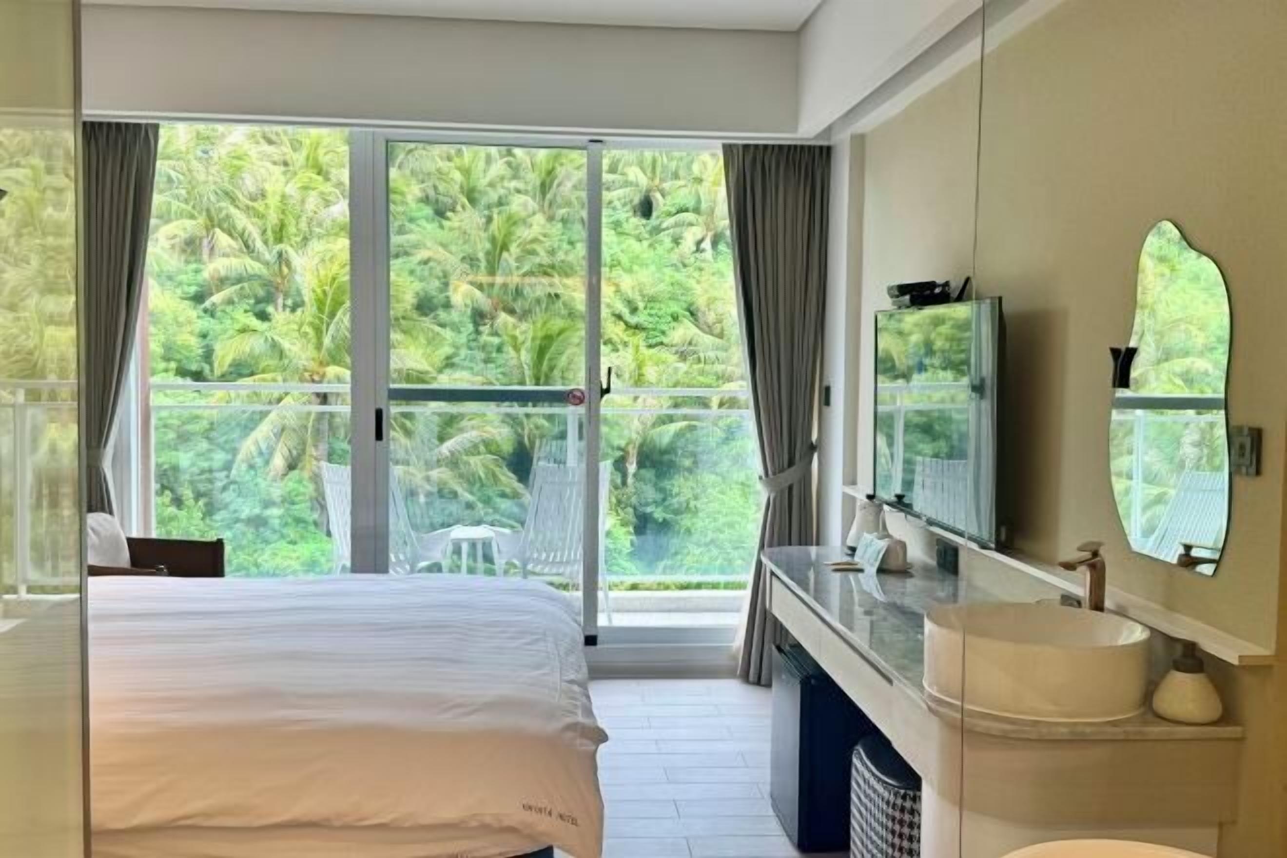 Pimennysverhot, ilmainen Wi-Fi