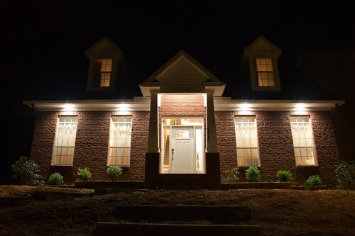 Beautiful Large New House Near U of South AL for 18