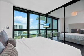 2 habitaciones, tabla de planchar con plancha, internet y ropa de cama 