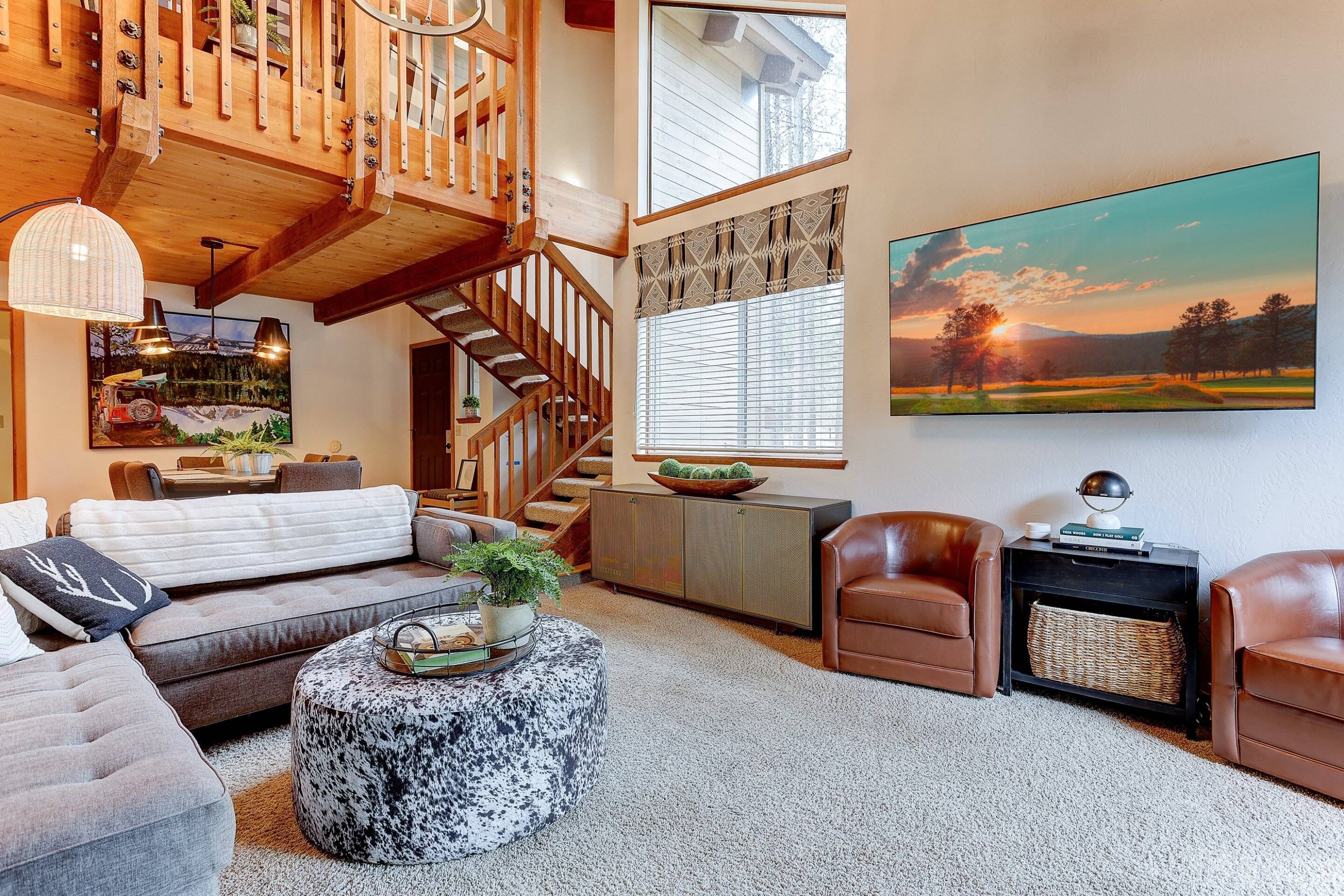 New Listing. Remodeled Sage Springs Condo w SHARC passes. Sauna, W/D, BBQ, Fireplace, Patio