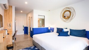 Artículos del minibar gratis, wifi gratis y ropa de cama 