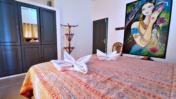 Standard Double or Twin Room | Individually decorated, free WiFi, bed sheets