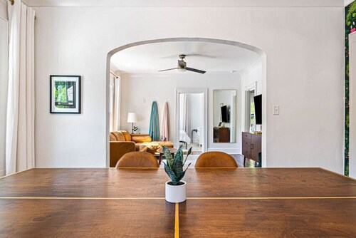 Charming House - 5 Minutes to Downtown Chattanooga & Aquarium