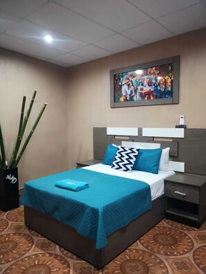 Room | Free WiFi - Hotel La Iguana Dorada (Sipacate)