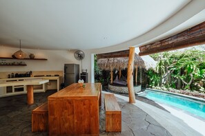 Dining - Barrels at Bingin (Pecatu)