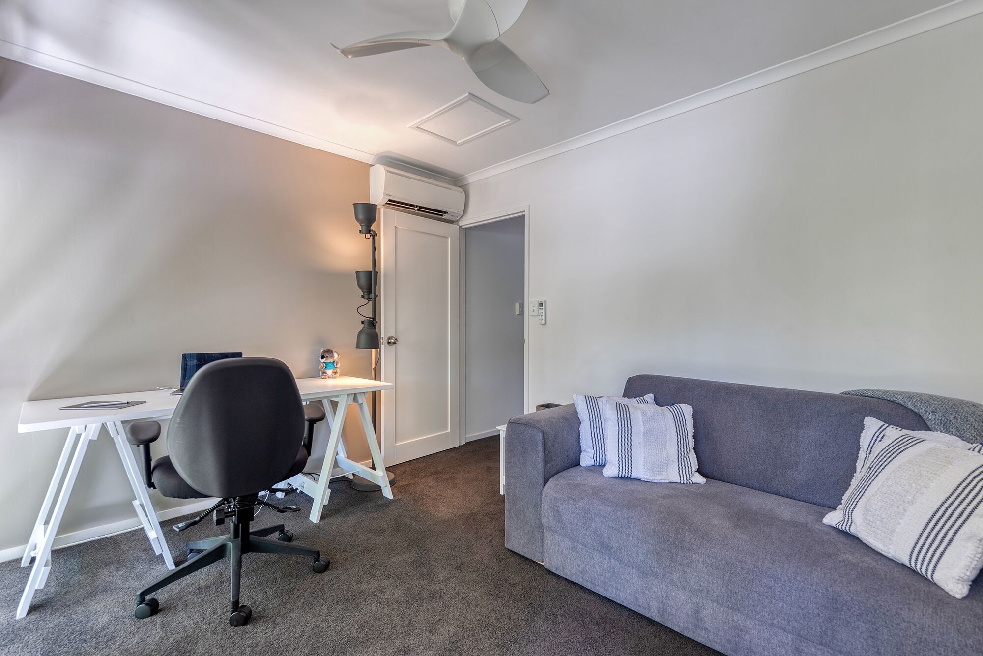 Beautifully Renovated 2 Bedroom Townhouse With Office Space! - Port Douglas