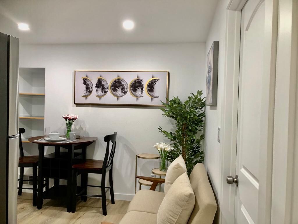 Private 1br Suite W Full Kitchen & Laundry - San Leandro, CA