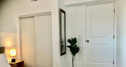 Modern 2BR In-Law AC Unit w/ Covered Patio