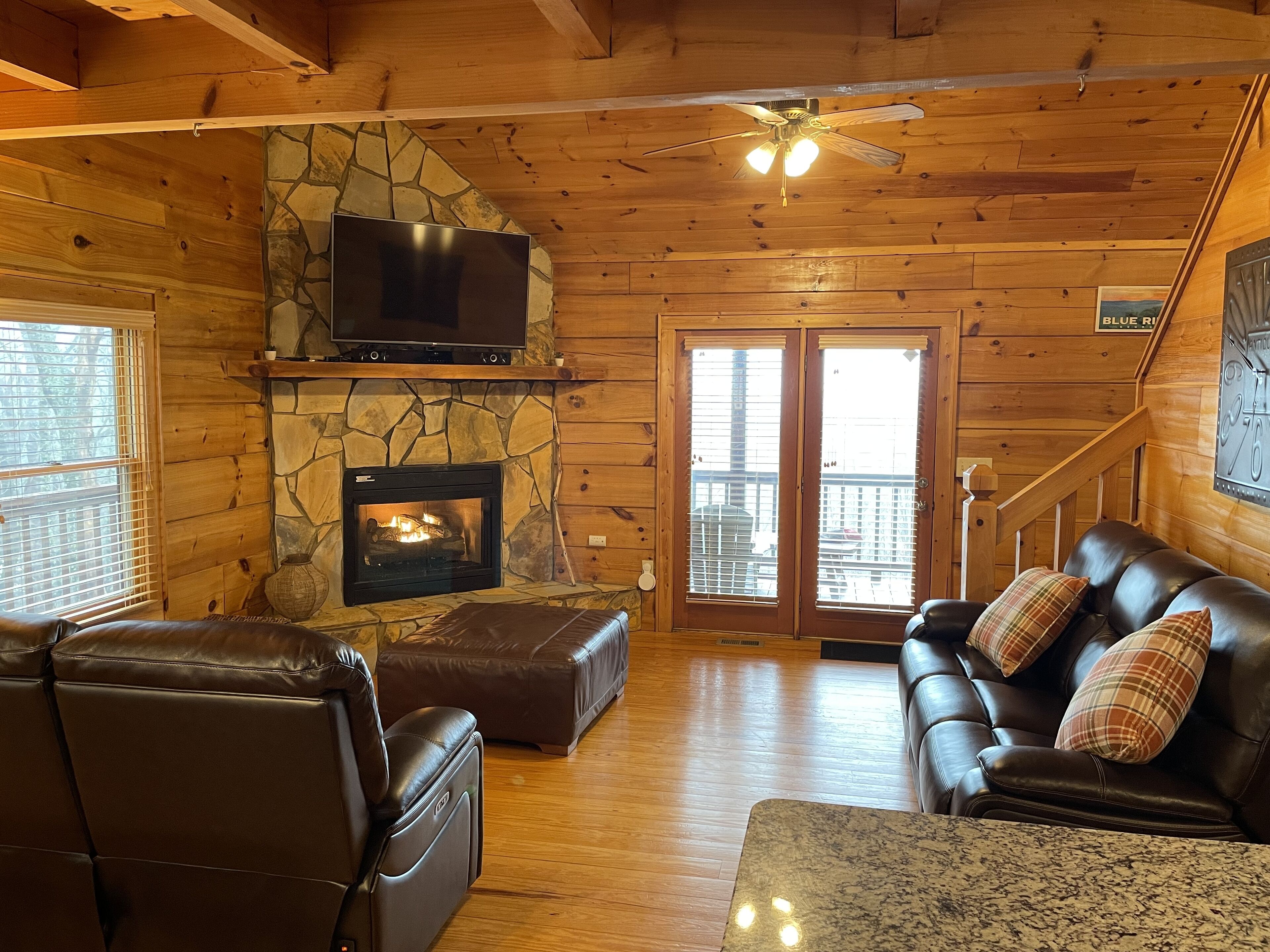 Mountain View Blue Ridge, Dog Friendly 3BR Hot Tub